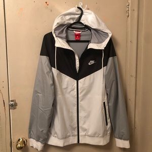 Nike Sportswear Hooded Windrunner